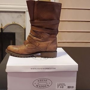 Distressed Leather Boots